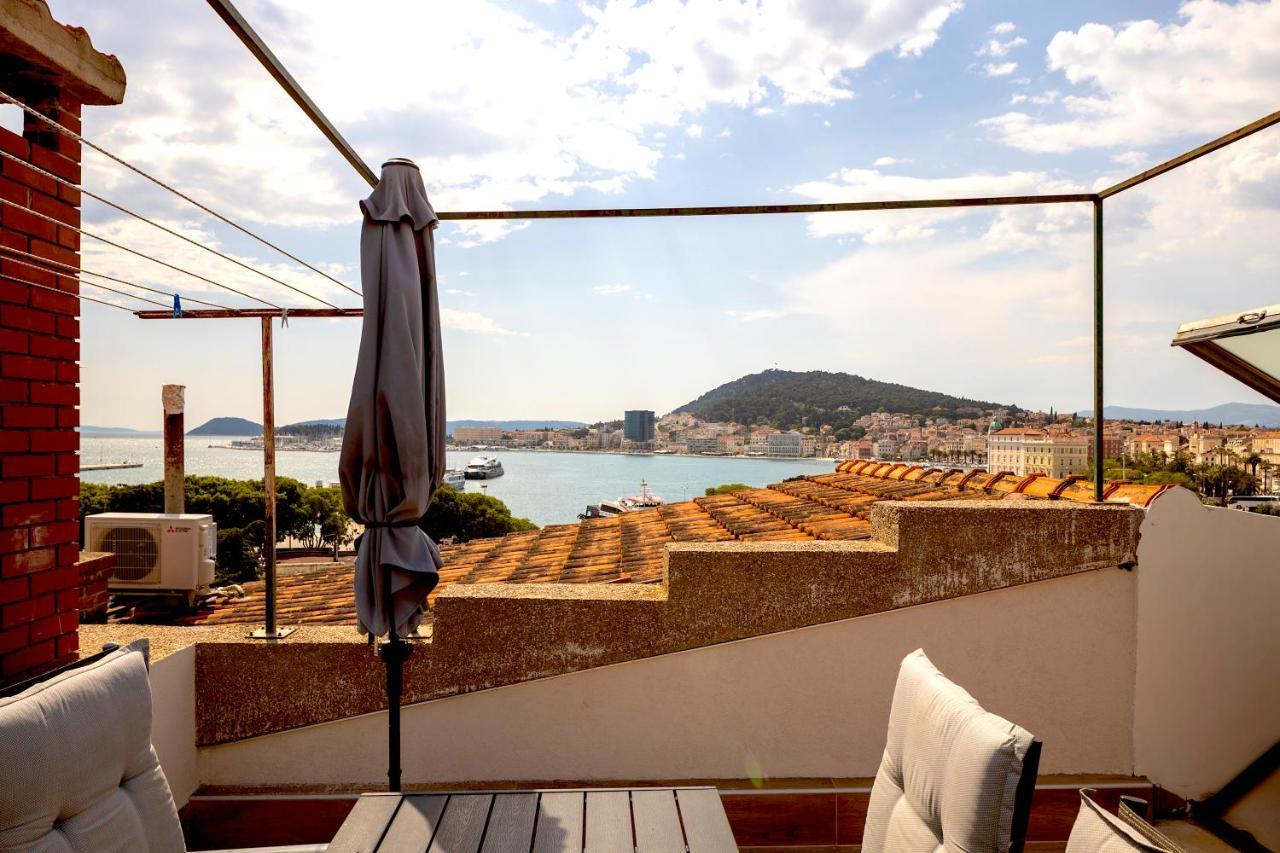 Luxury Apartment Olavia Rooftop Terrace & Seaview Split Bagian luar foto