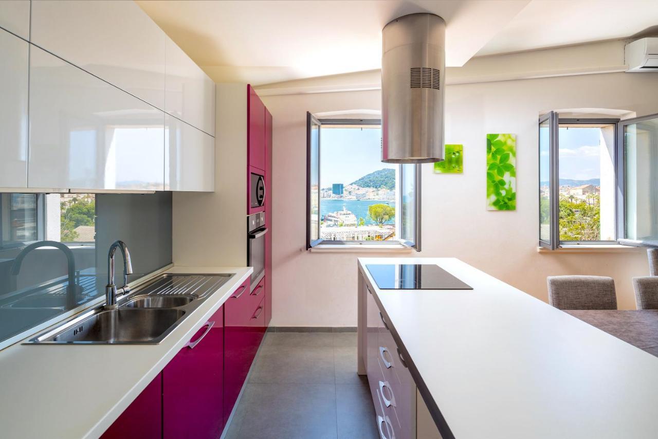 Luxury Apartment Olavia Rooftop Terrace & Seaview Split Bagian luar foto
