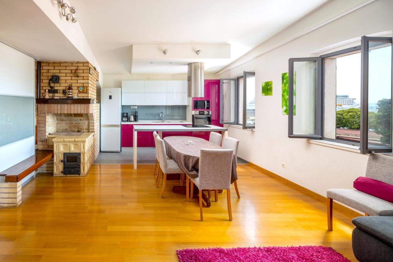 Luxury Apartment Olavia Rooftop Terrace & Seaview Split Bagian luar foto
