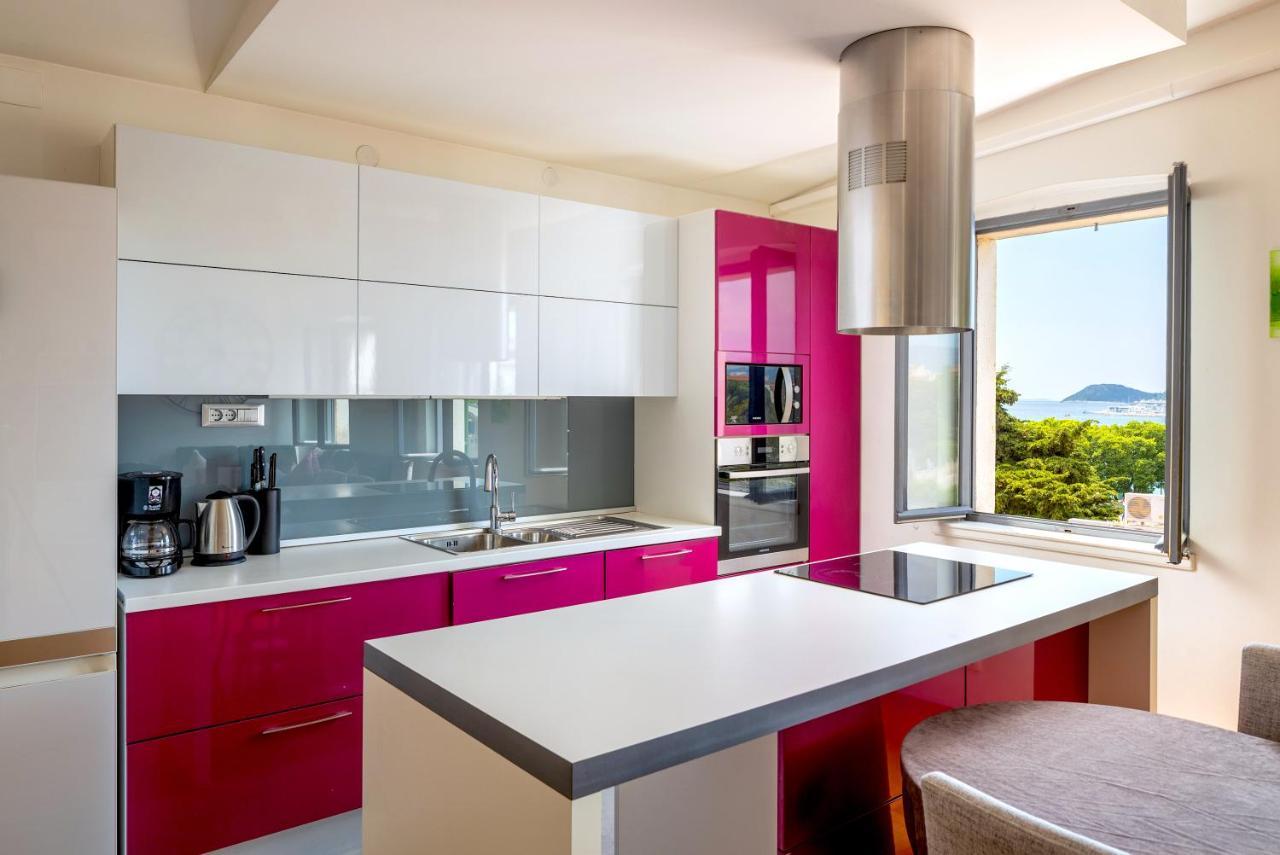 Luxury Apartment Olavia Rooftop Terrace & Seaview Split Bagian luar foto