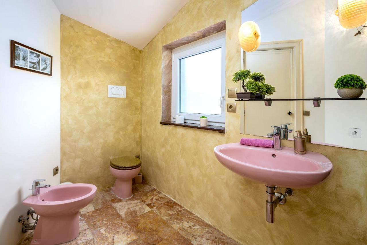 Luxury Apartment Olavia Rooftop Terrace & Seaview Split Bagian luar foto