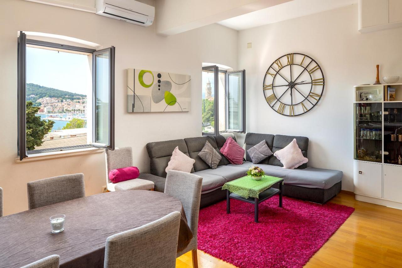 Luxury Apartment Olavia Rooftop Terrace & Seaview Split Bagian luar foto