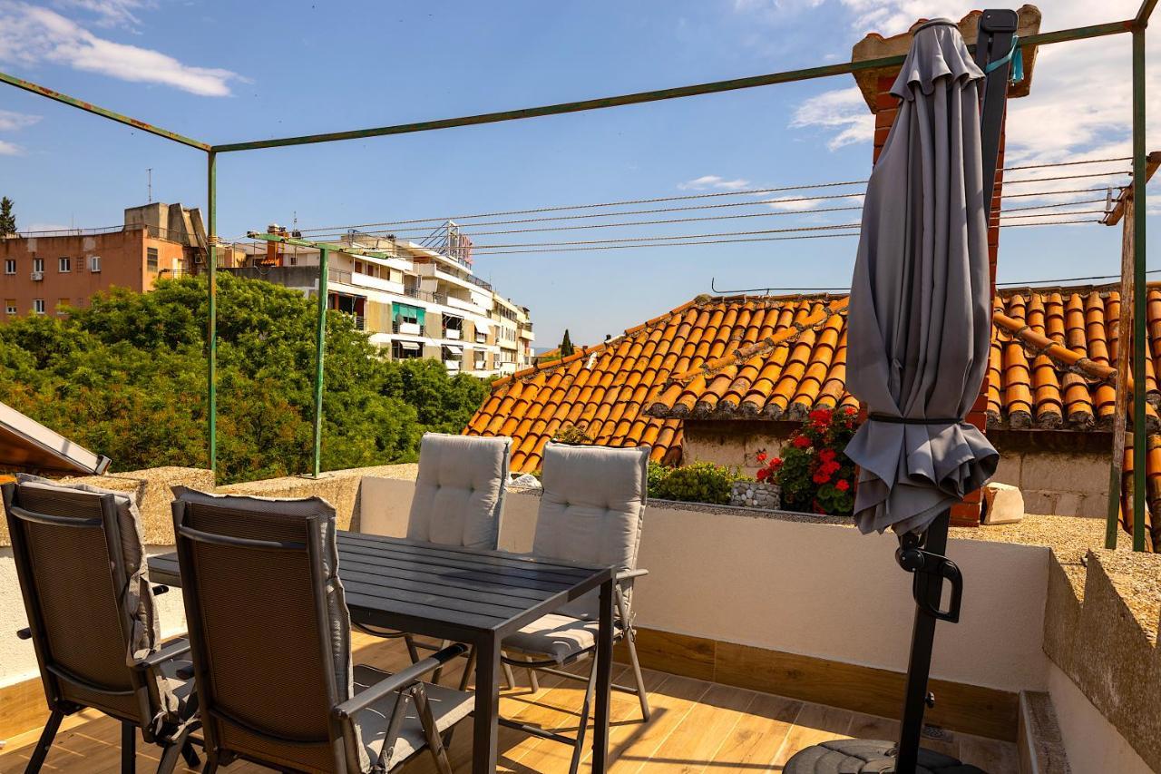 Luxury Apartment Olavia Rooftop Terrace & Seaview Split Bagian luar foto
