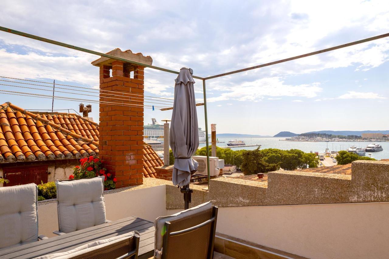 Luxury Apartment Olavia Rooftop Terrace & Seaview Split Bagian luar foto