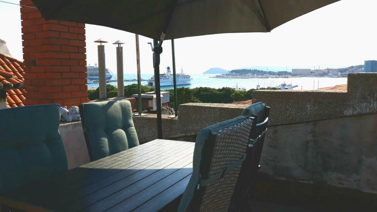Luxury Apartment Olavia Rooftop Terrace & Seaview Split Bagian luar foto